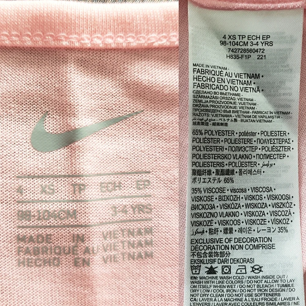 **Size 24M Only**Nike Little Girls Heart Logo Graphic Bike Short Set - Picture 9 of 13